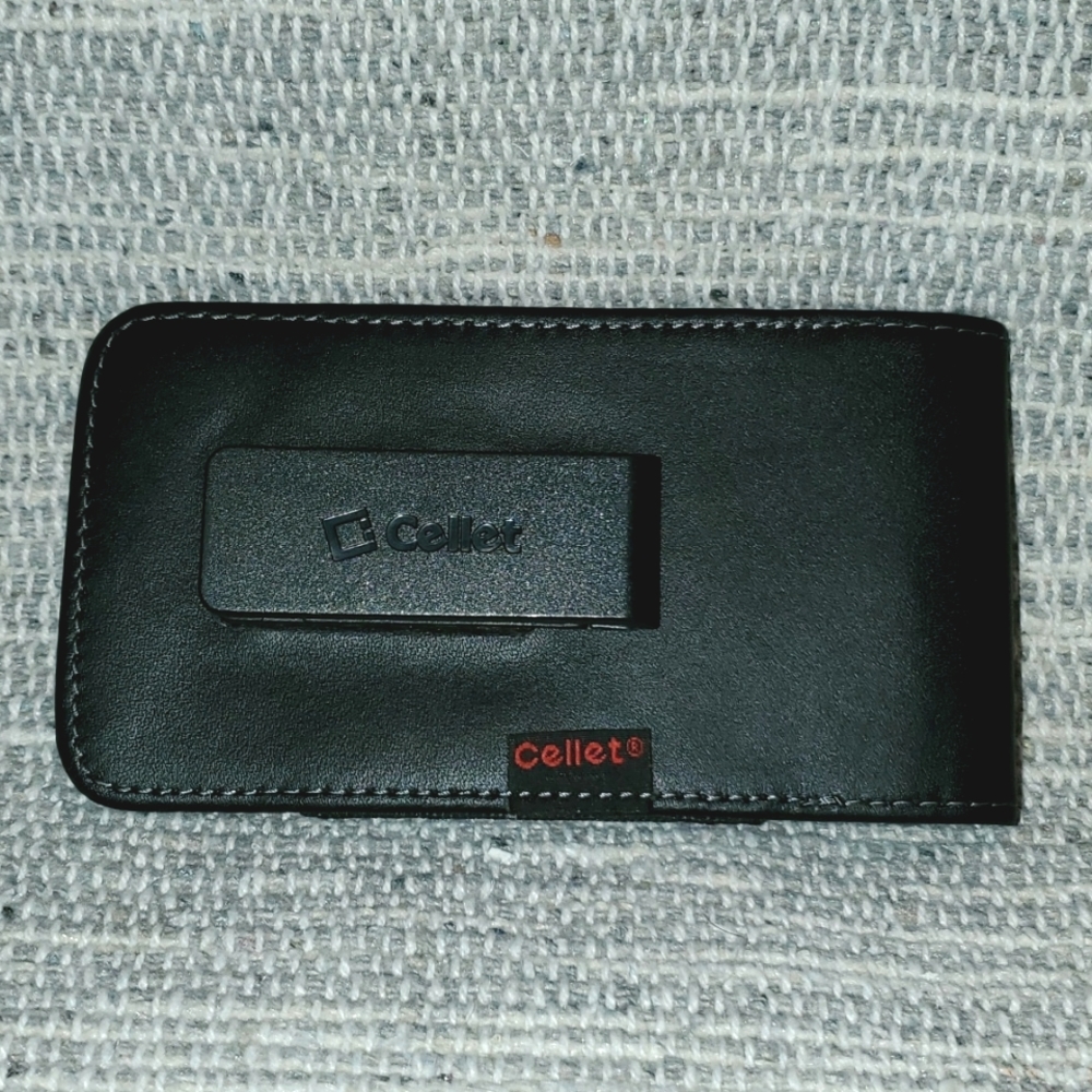 NEW Black Leather Cellphone Holster with Rotating Clip by "Cellet" Brand